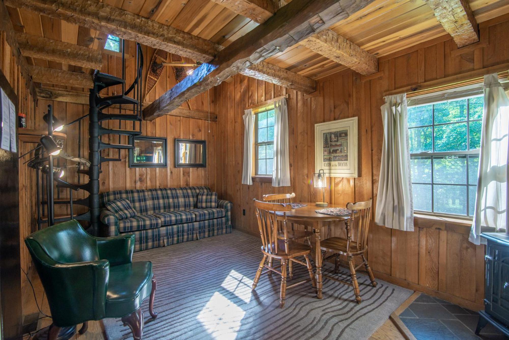 Moore House Inn & Cabins Marlinton Pokoj fotografie