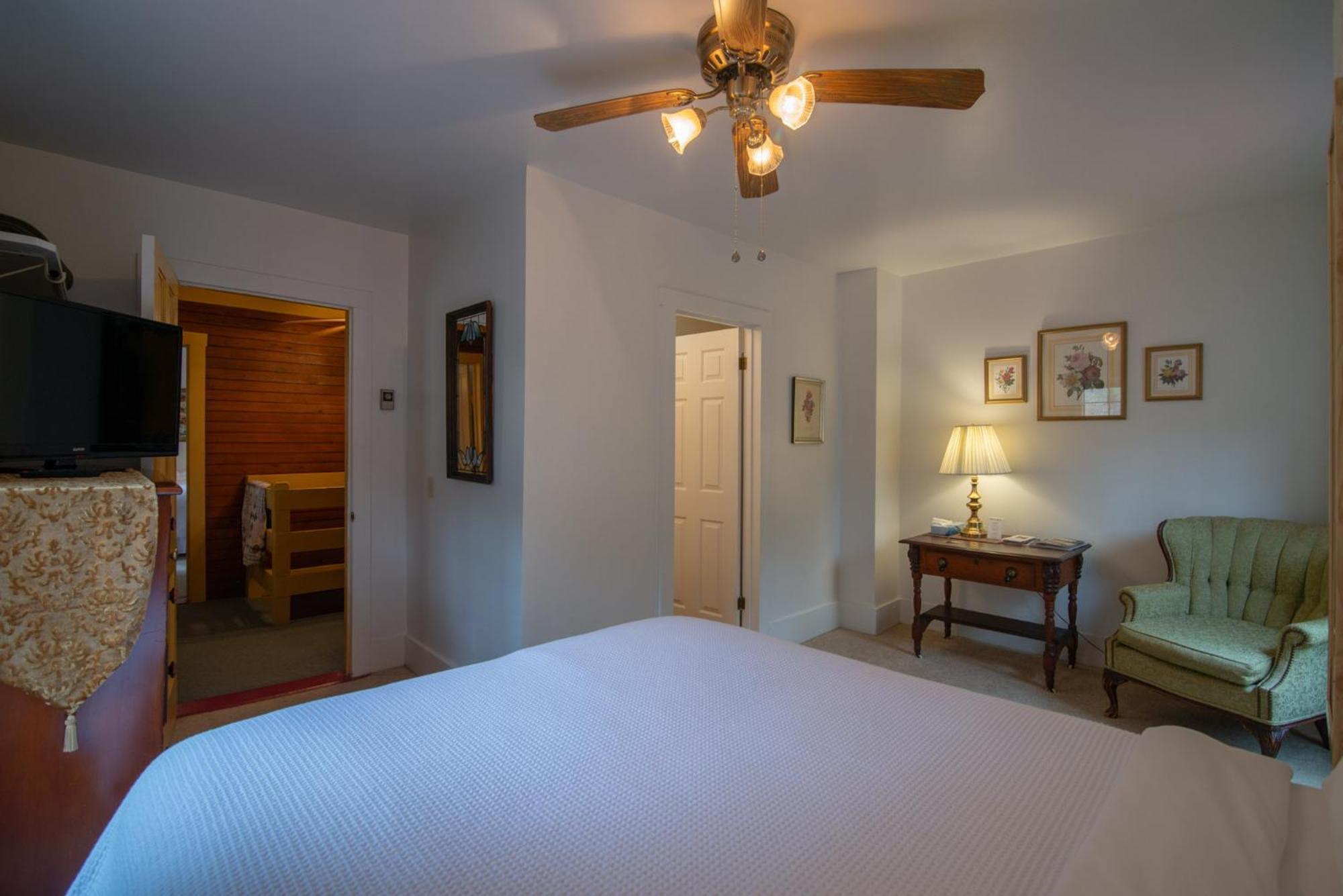 Moore House Inn & Cabins Marlinton Pokoj fotografie